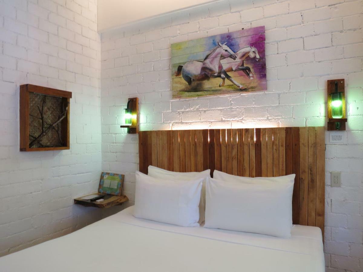 Serviced Apartments By Eco Hotel Bohol Панглао Экстерьер фото